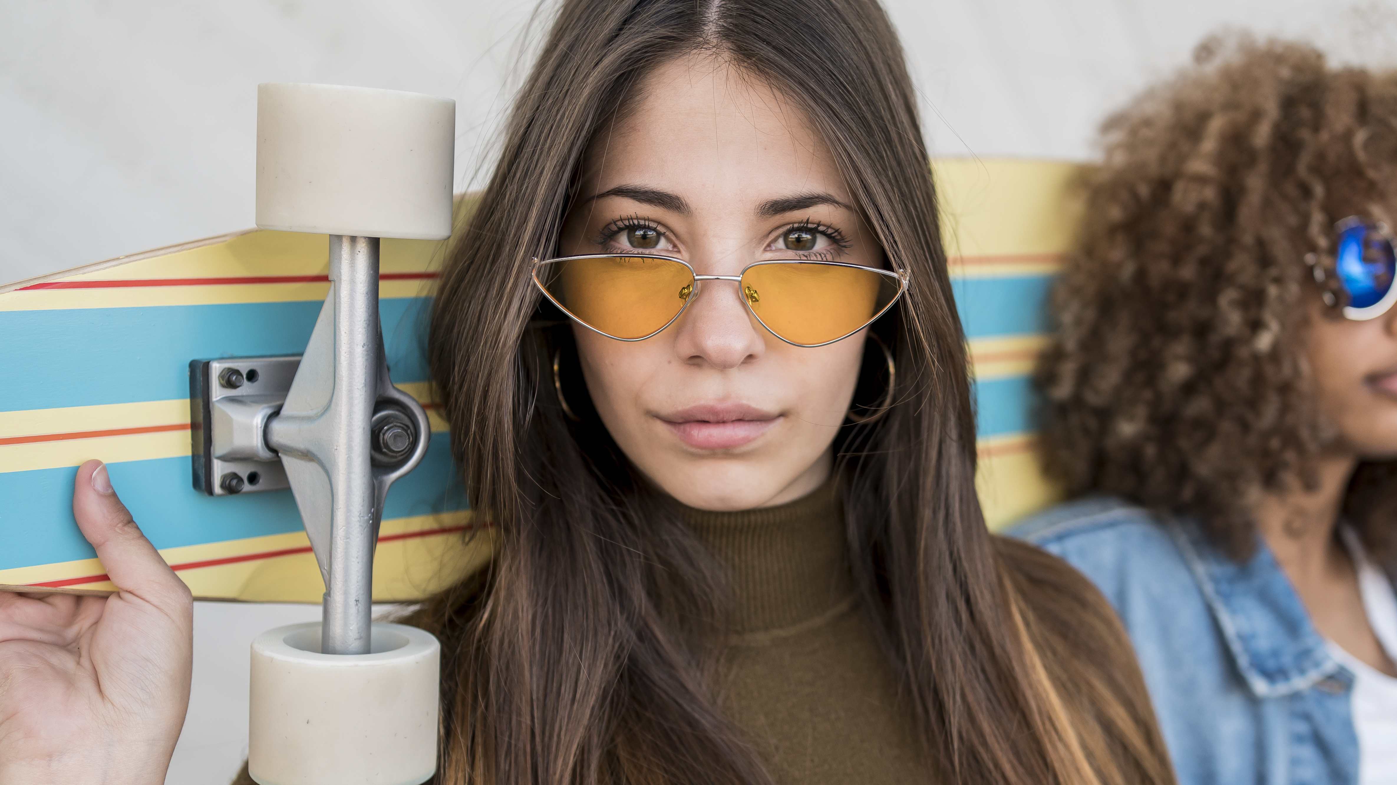 Which Eyewear Styles Make You Look Younger?