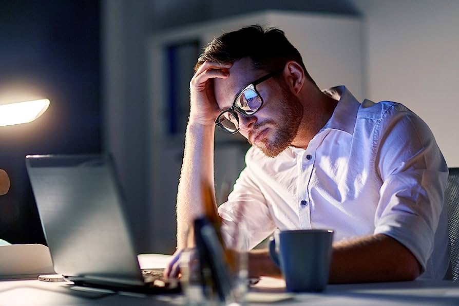 Understanding Blue Light and the Need for Light Blocking Eyeglasses