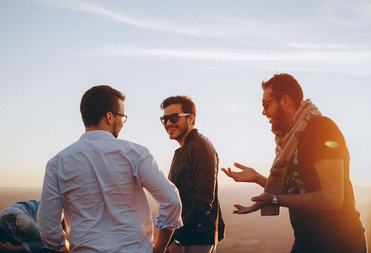 The Ultimate Guide to Choosing the Perfect Sunglasses for Men