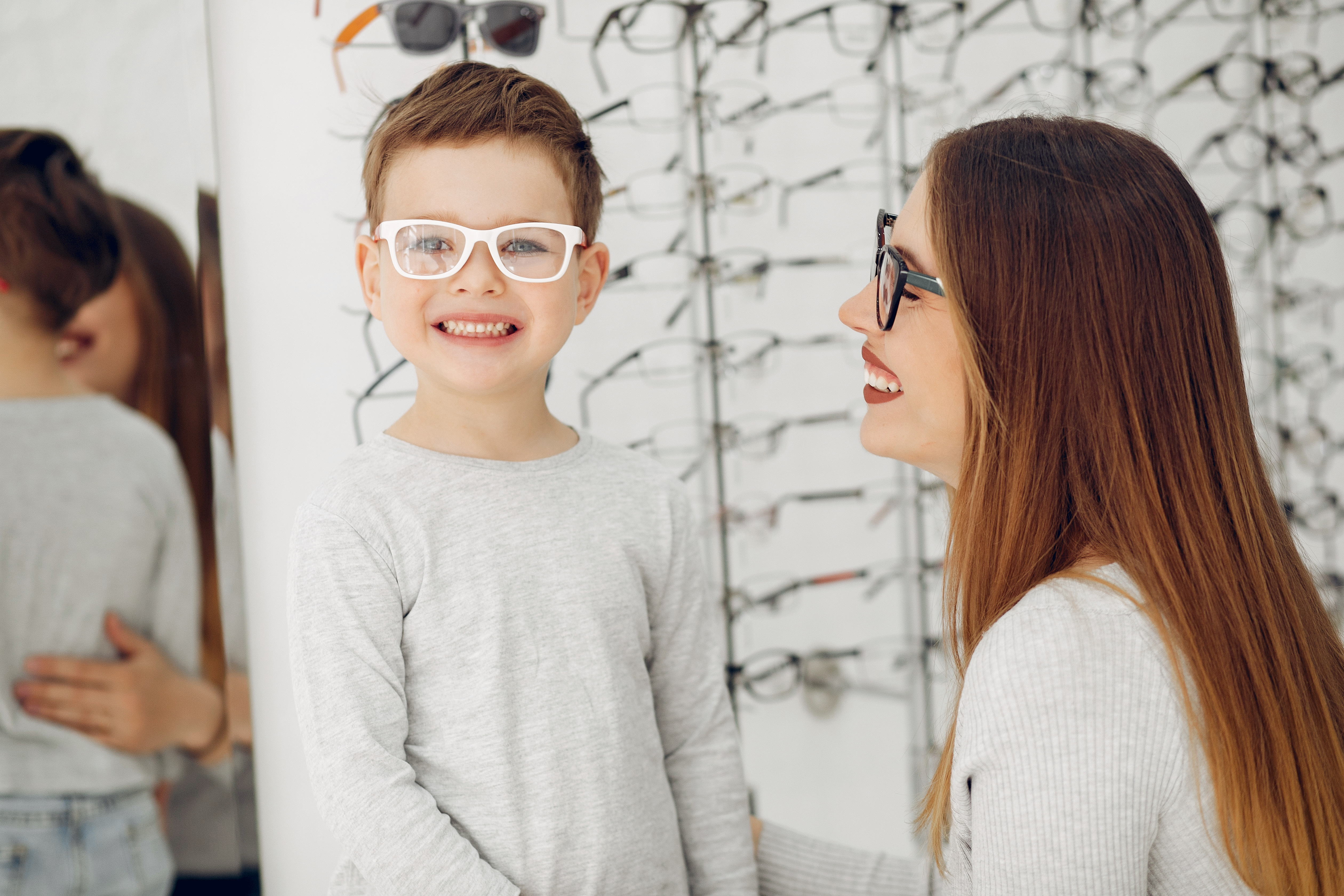 What Should Parents Check Before Buying Kids Glasses Frames?