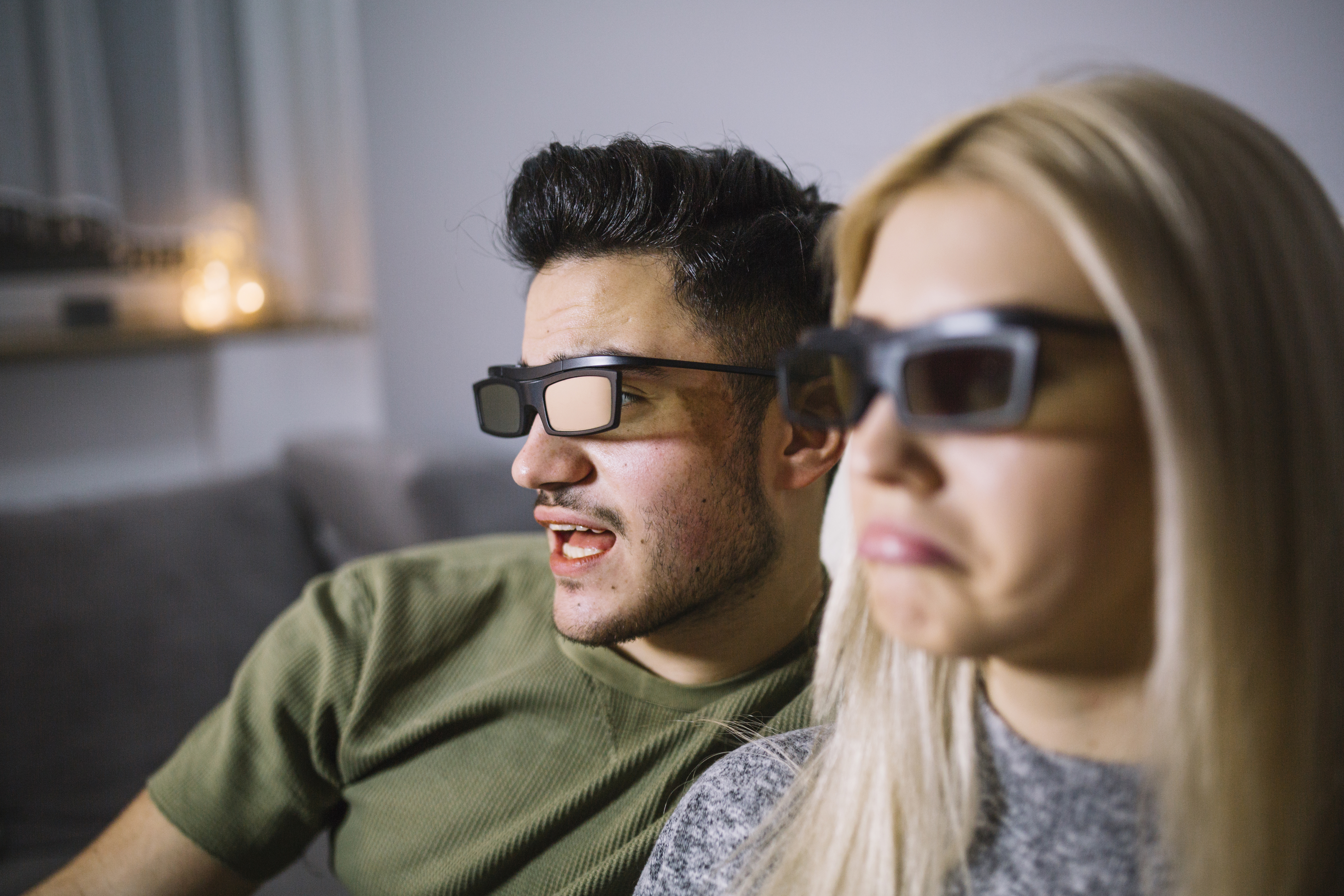 What Is the Difference Between Photosun and Transition Glasses?