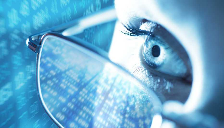 How Eye Protection Glasses Can Improve Sleep Quality by Blocking Blue Light