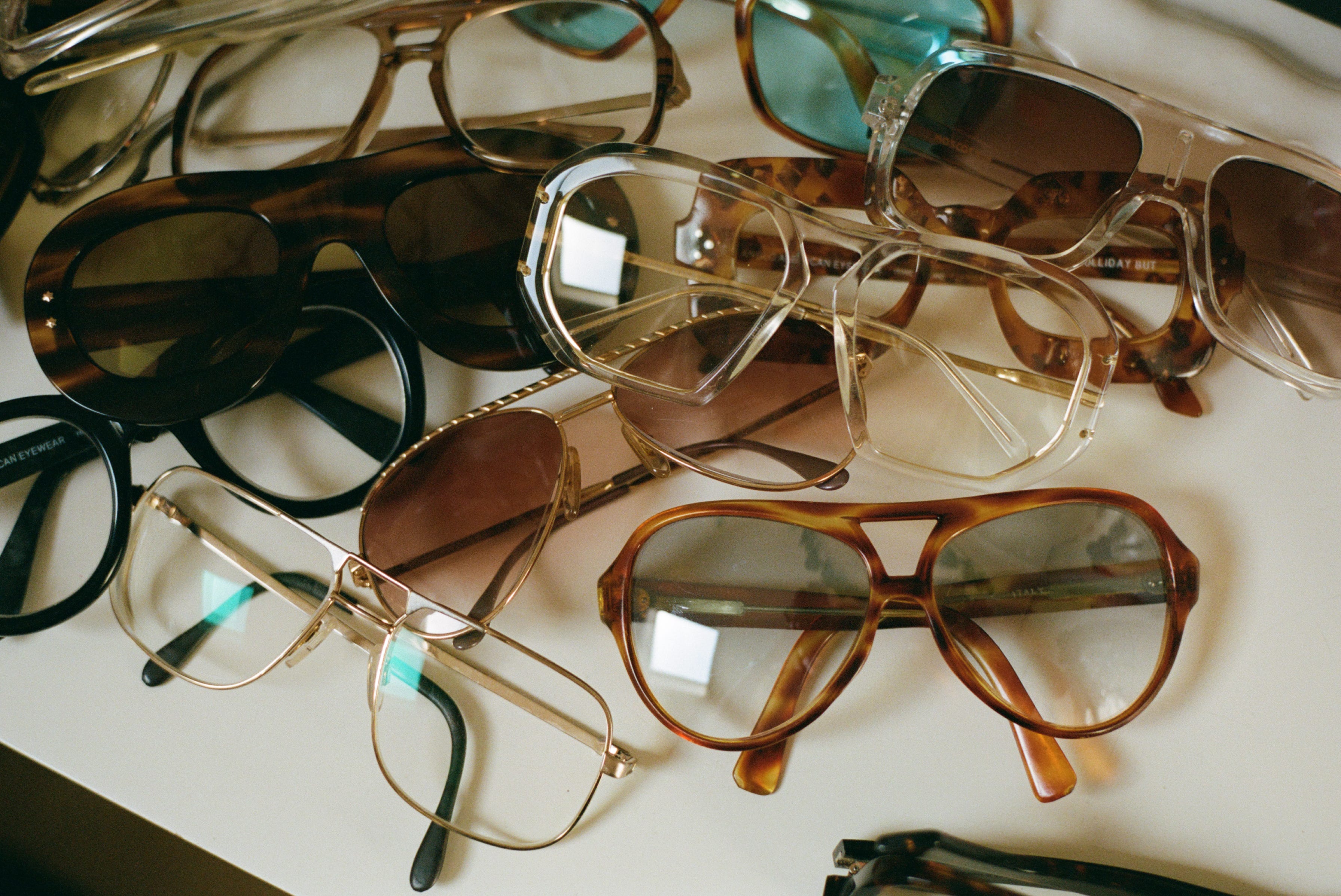 The Evolution of Glasses Frames in Pakistan