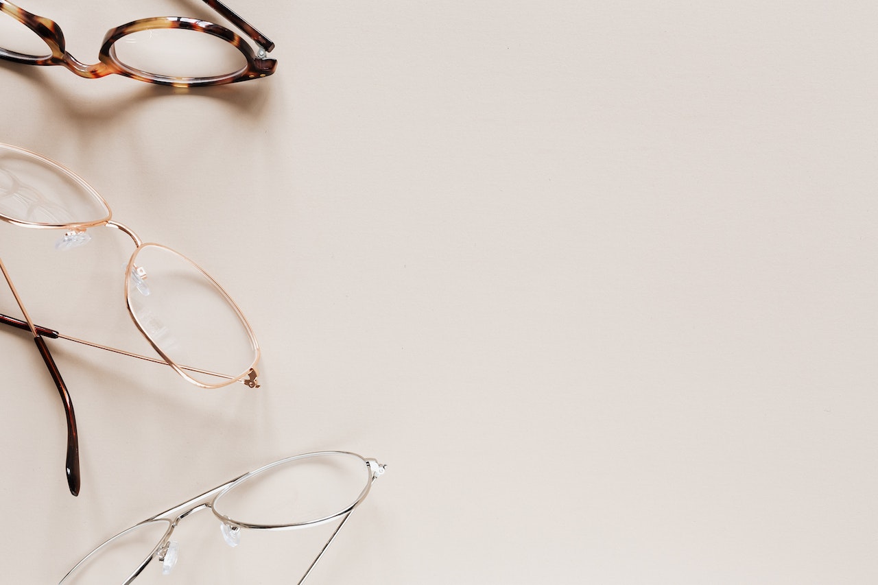 Top 5 Trending Glasses Frames for Men in 2023