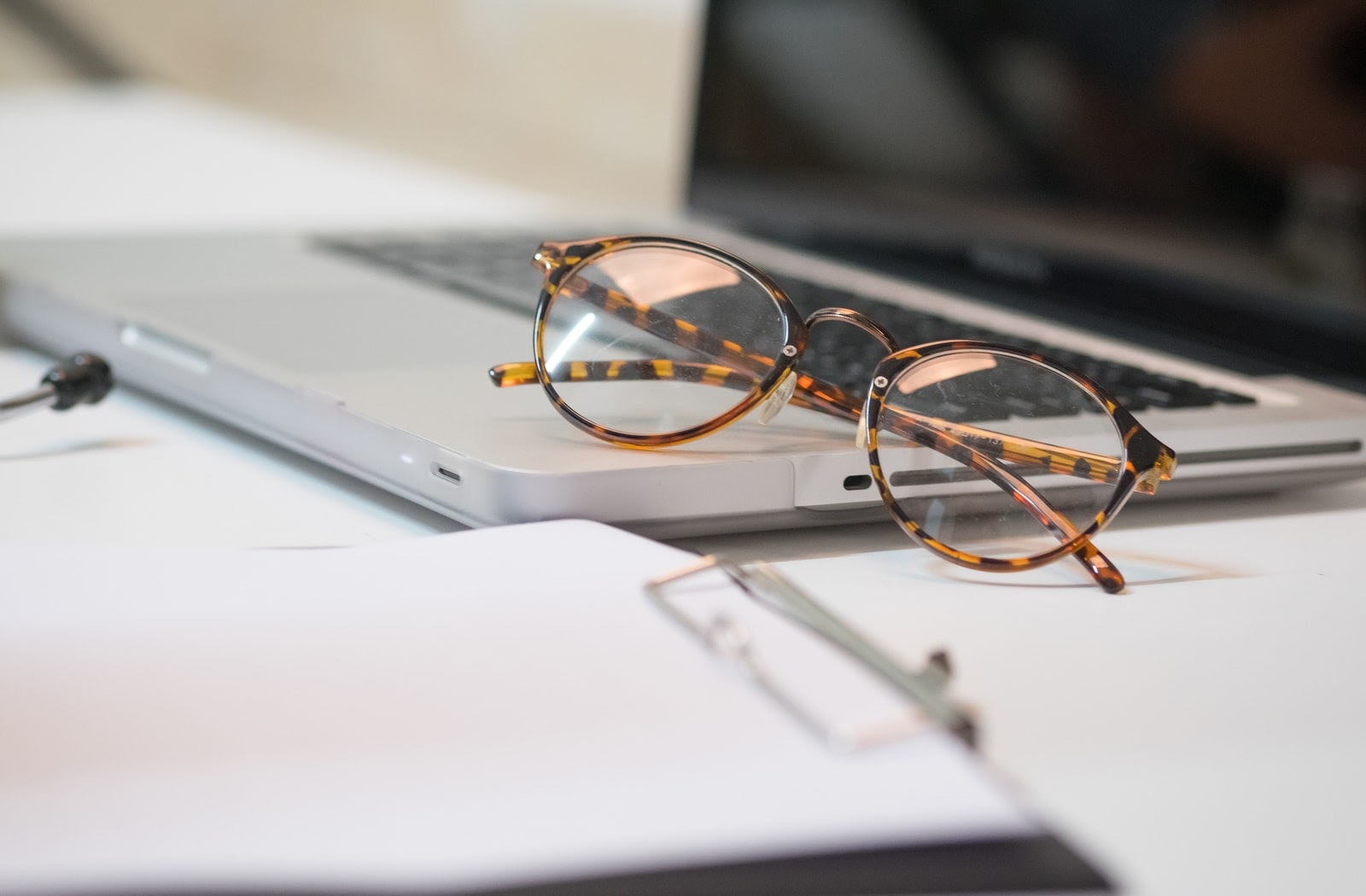 Why Computer Glasses Are Essential for Digital Workdays