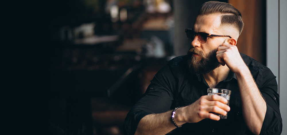 How to Match shades for Men with Your Wardrobe?