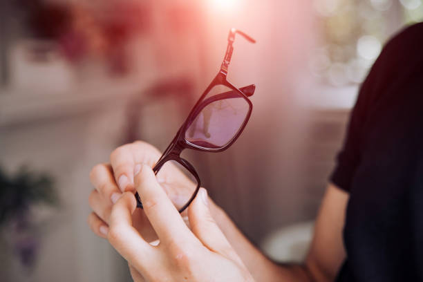 The Tech behind Online Glasses Shopping for Prescription Lenses