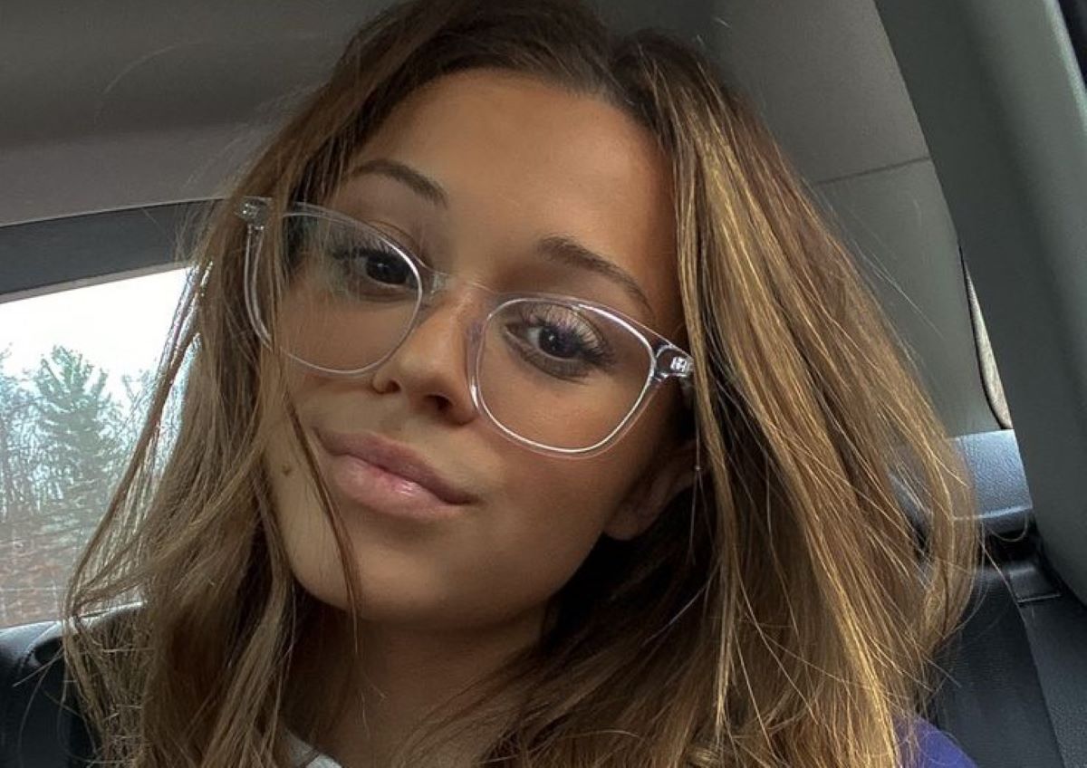 5 Reasons Why Transparent Glasses Are Perfect for Everyday Use